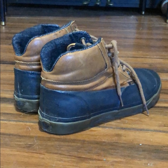 Vans California - Picture 1 of 2